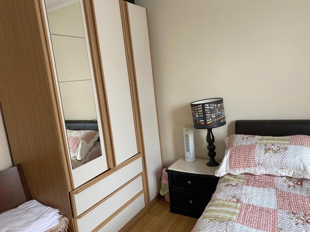 Specious Room In Northolt Northolt  Exterior foto